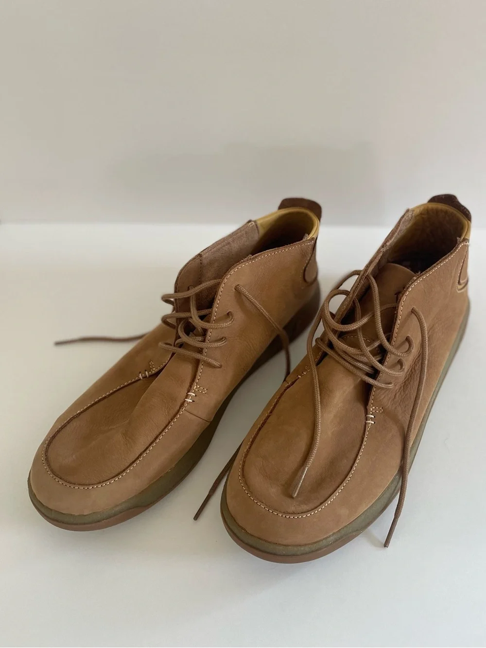 OluKai Men's Tan Leather Chukka Boots SZ 11 NWT